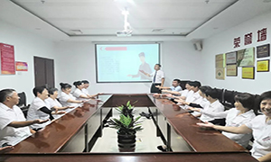 提升規(guī)范操作，增強服務理念——安徽分公司六安店開展提升保潔服務培訓 